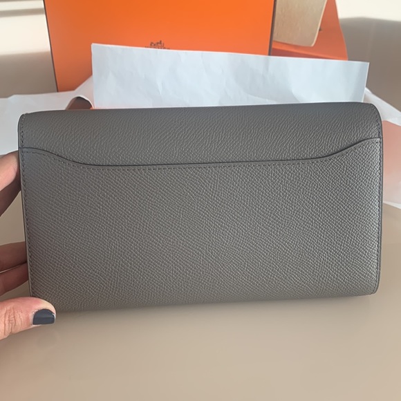 BRAND NEW Hermes Constance To Go Epsom Calfskin Wallet-Bag 8F Gris Etain. - Picture 3 of 7